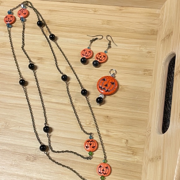 Jack o Lantern Necklace, pendant and Earring Set - Picture 1 of 6